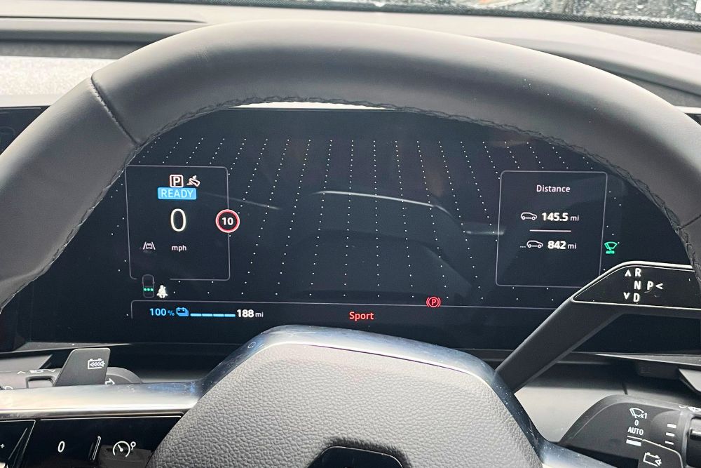 Renault Megane E-Tech Techno + Lease Electric Demo Feb 2025